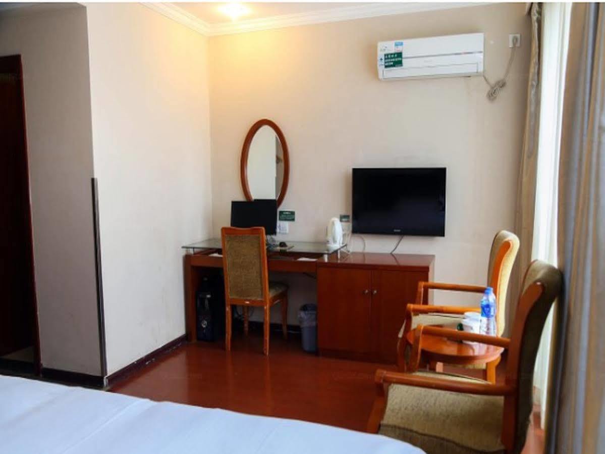 Greentree Inn Jiangsu Wuxi Hubin Business Street Business Hotel Extérieur photo